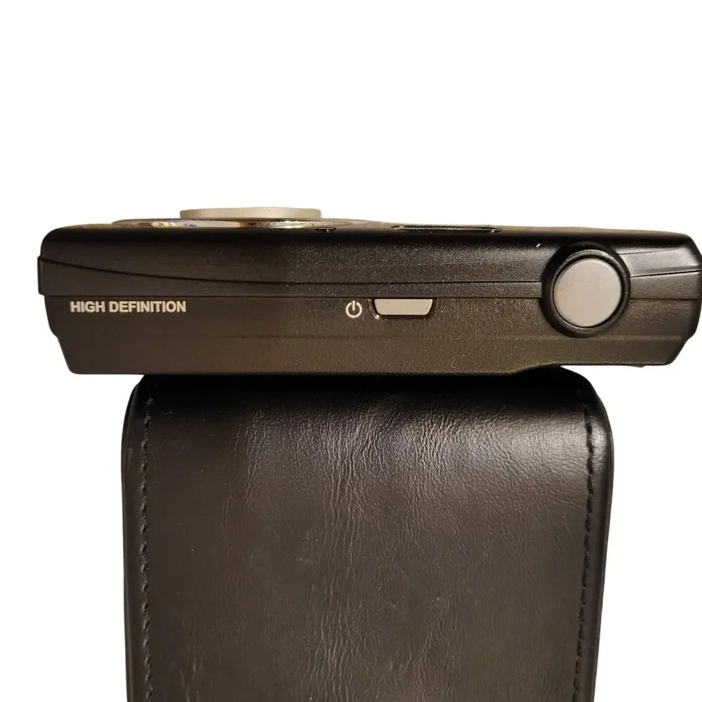 Minolta MN5Z Digital Camera – 16MP, 5x Zoom – Works Great – Case Included